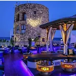Lejlighed Beachfront- Junto A La Playa Y Con Impresionantes Vistas Al Mar *